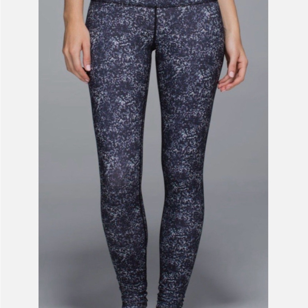 Like NEW Lululemon Wunder Under Roll Down Rocky Road Sand Dune Toothpaste Size 4